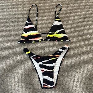 Minimale animale acid tiger bikini